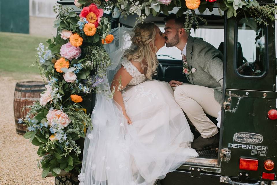 Wedding landrover