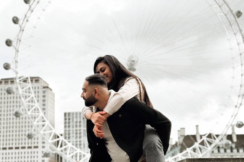 A romantic London backdrop com
