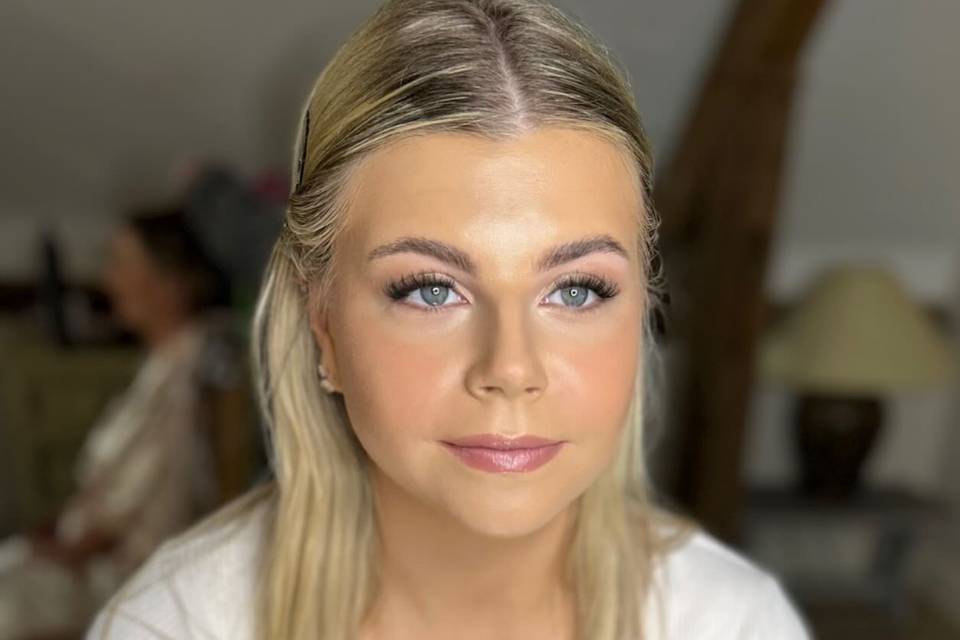 Bridesmaid soft glam