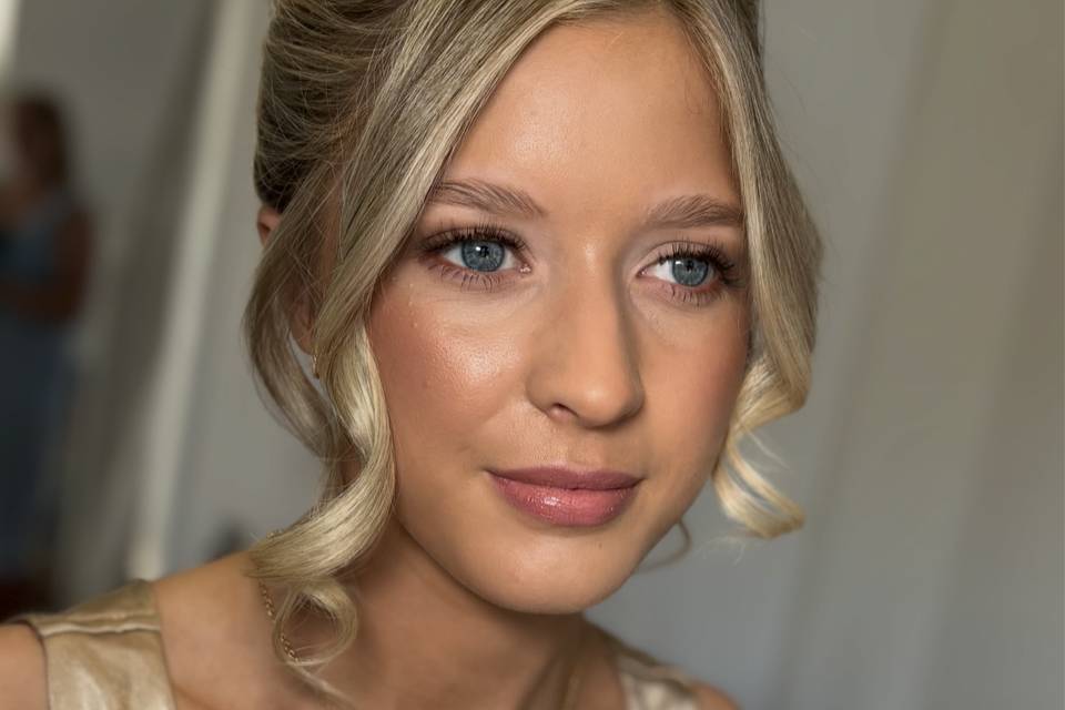 Bridesmaid soft glam