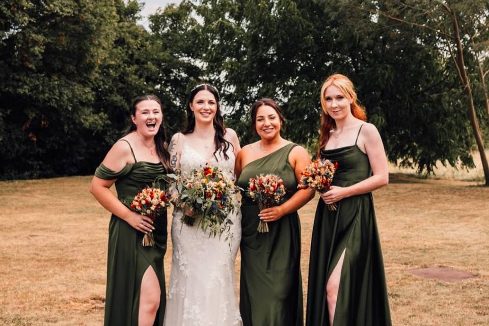 Rustic Bridal & Brdiemaids Bq
