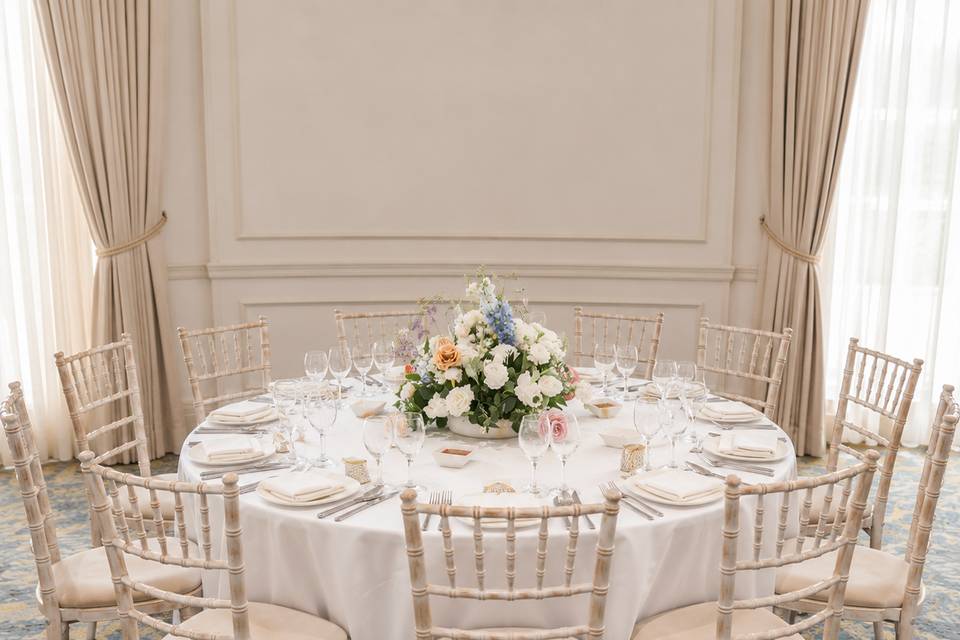 Limewash Chiavari Chairs