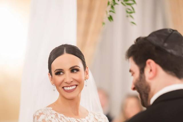 Timeless bridal elegance