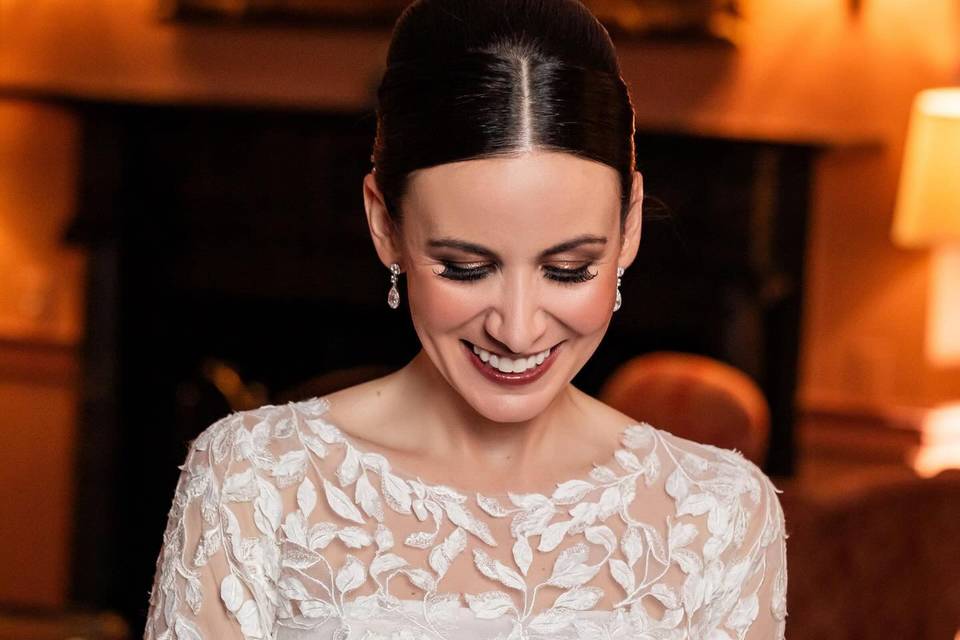 Classic lace bride