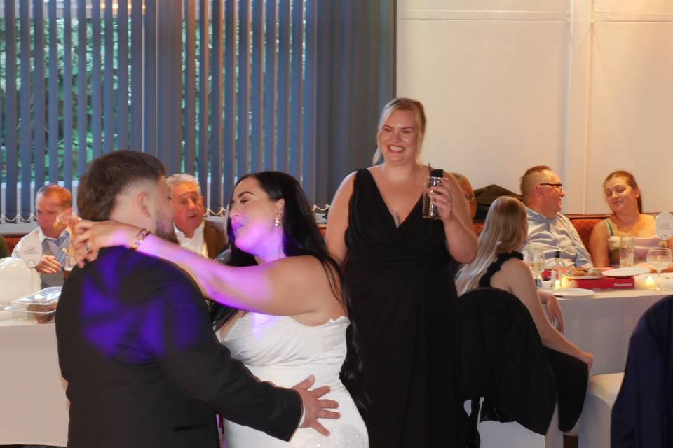 First dance from young couple