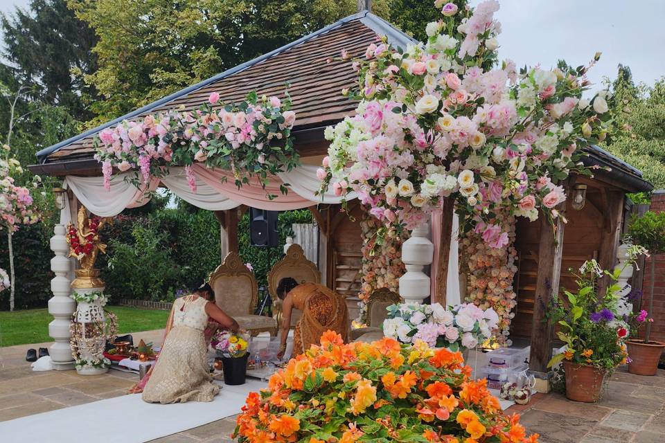 Hindu Outdoor ceremony