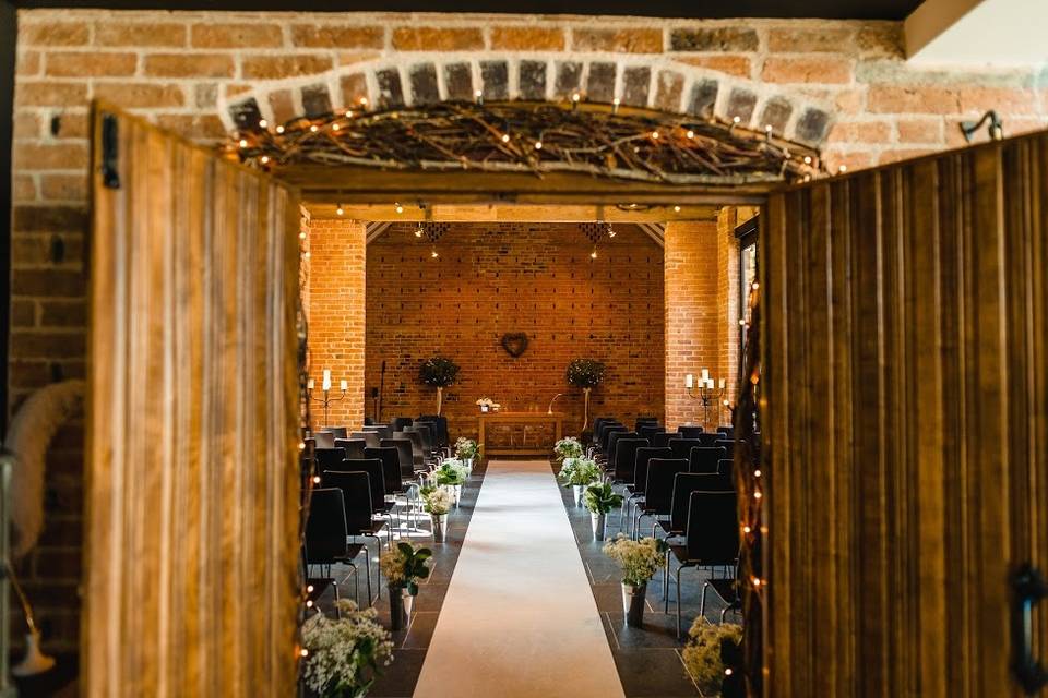 Timeless ceremony space