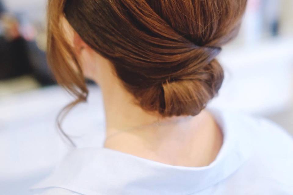 Simple and clean low bun