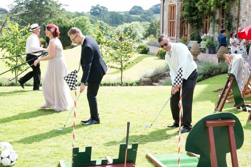 Huntsham Court - garden games