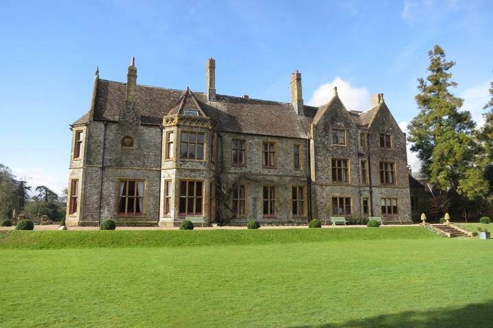 East Terrace, Huntsham Court