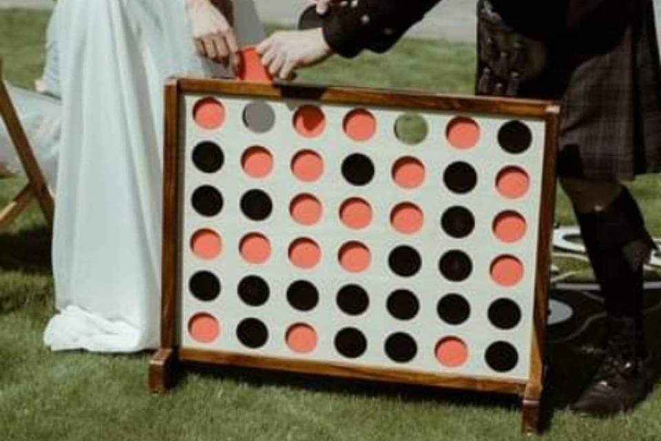 Lawn games - Giant connect 4