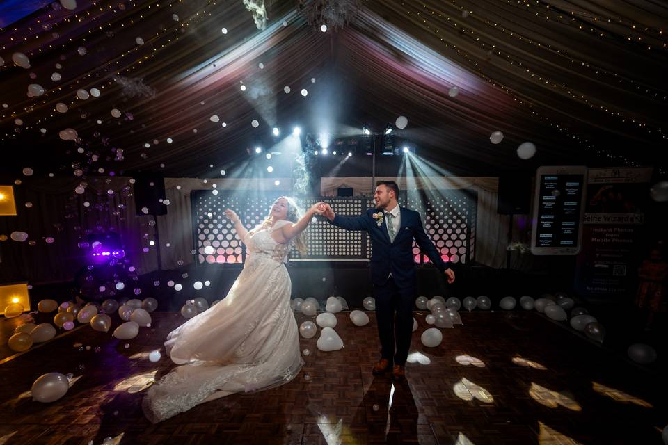 Bride & Groom First Dance