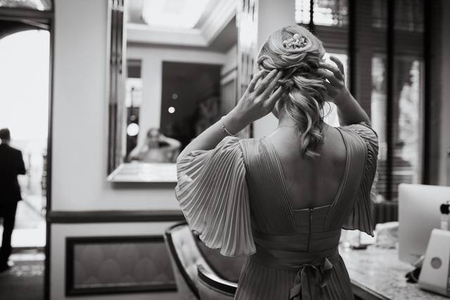 Bridal prep mirror reflection