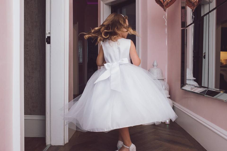 Flower girl twirl