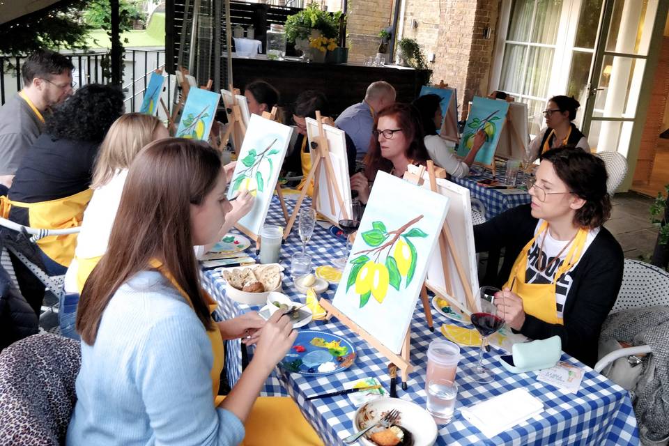 Paint & Prosecco Party