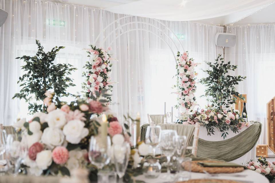 Green Wedding Set Up