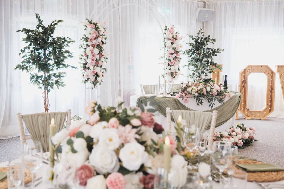 Green Wedding Set Up