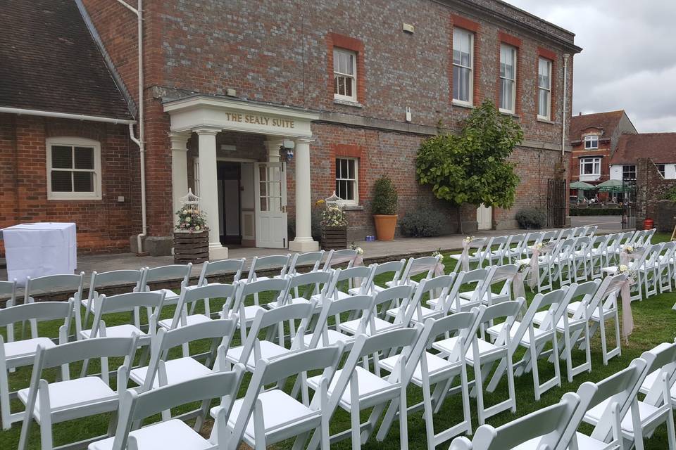 Outside ceremony seating