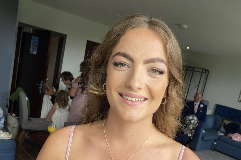 Bridesmaid make up