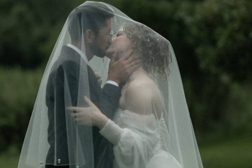Under the veil