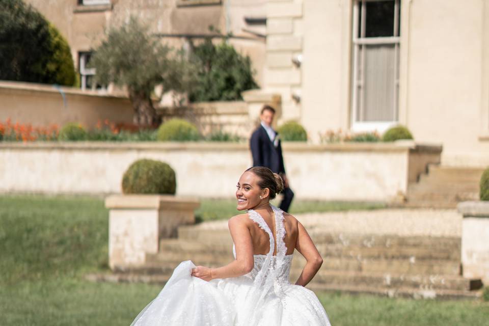 Running bride