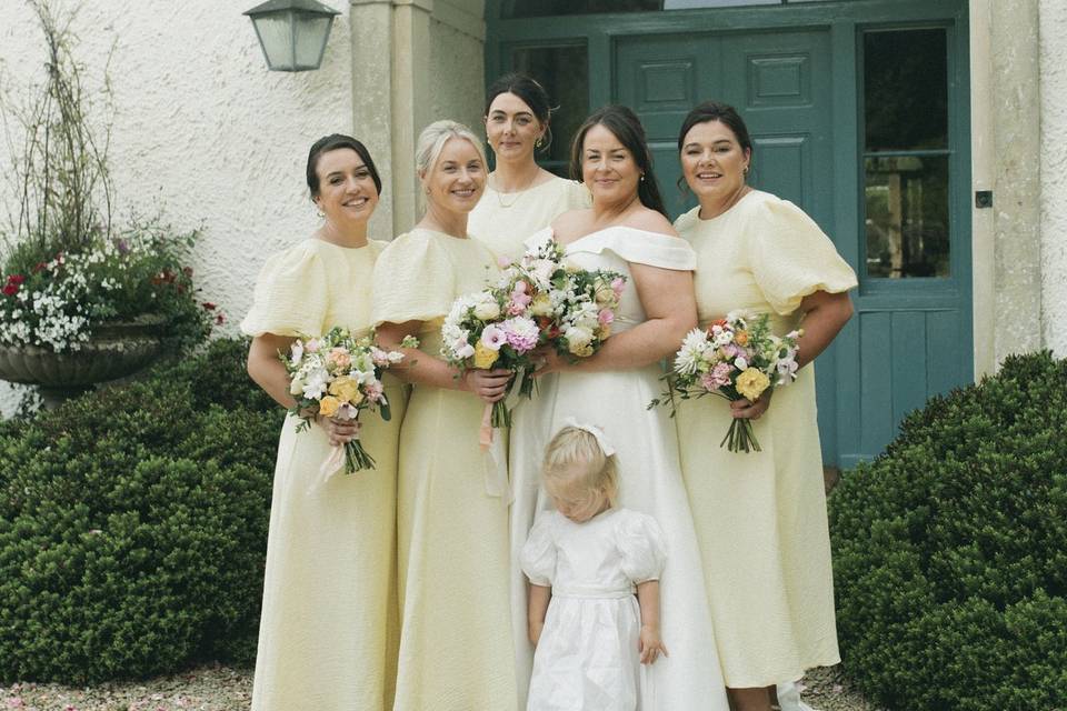 H + the girls in butter yellow