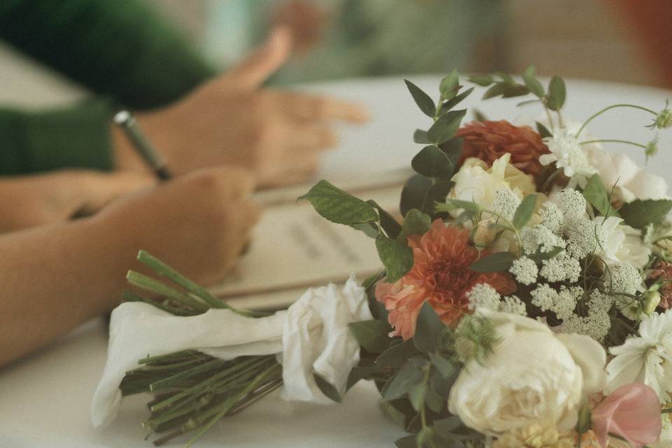 Natural Soft Garden Bouquet