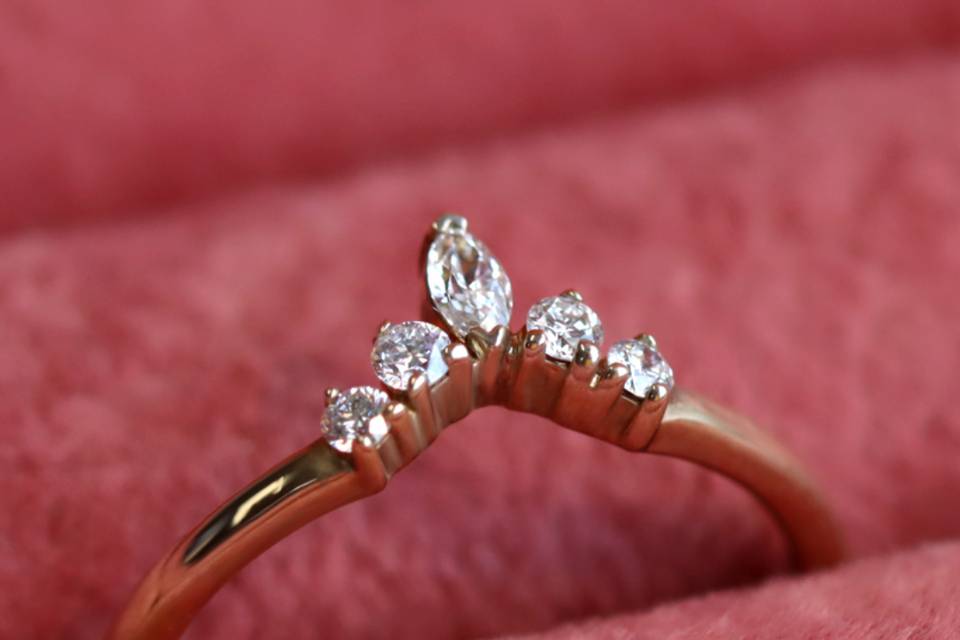 Enchanting diamond ring