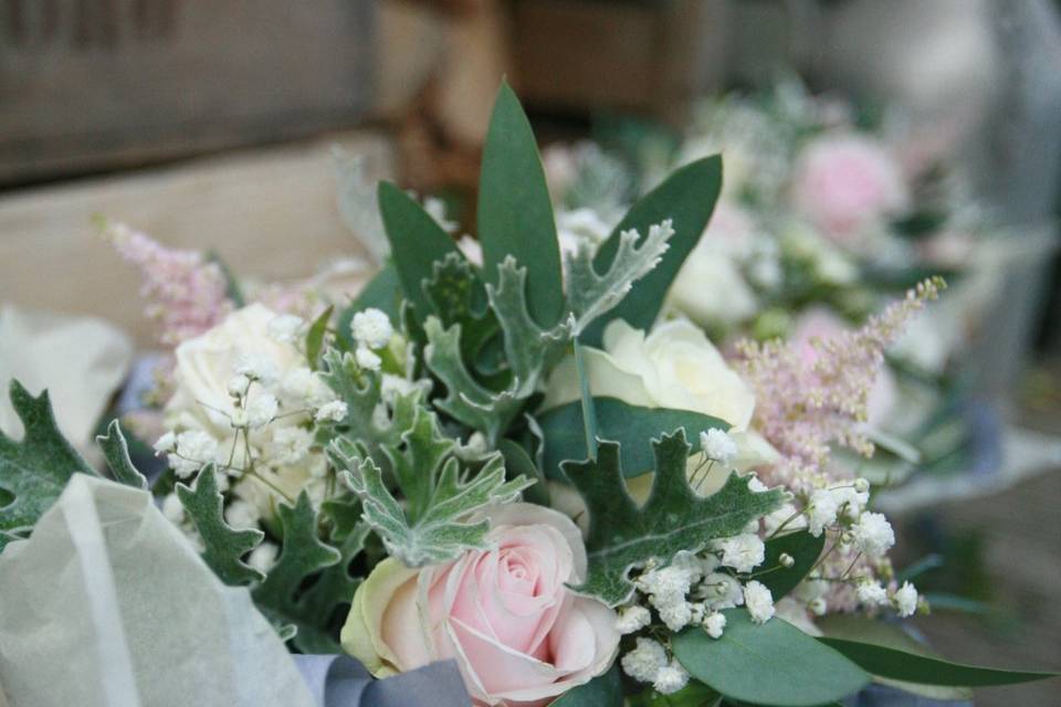 Bridesmaids bouquets