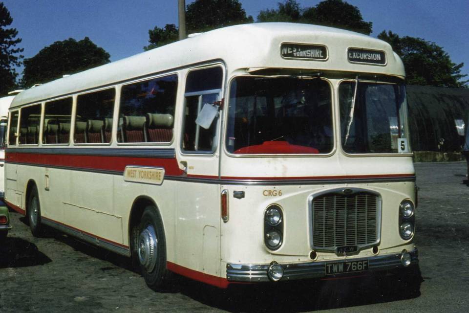 47 seat classic coach