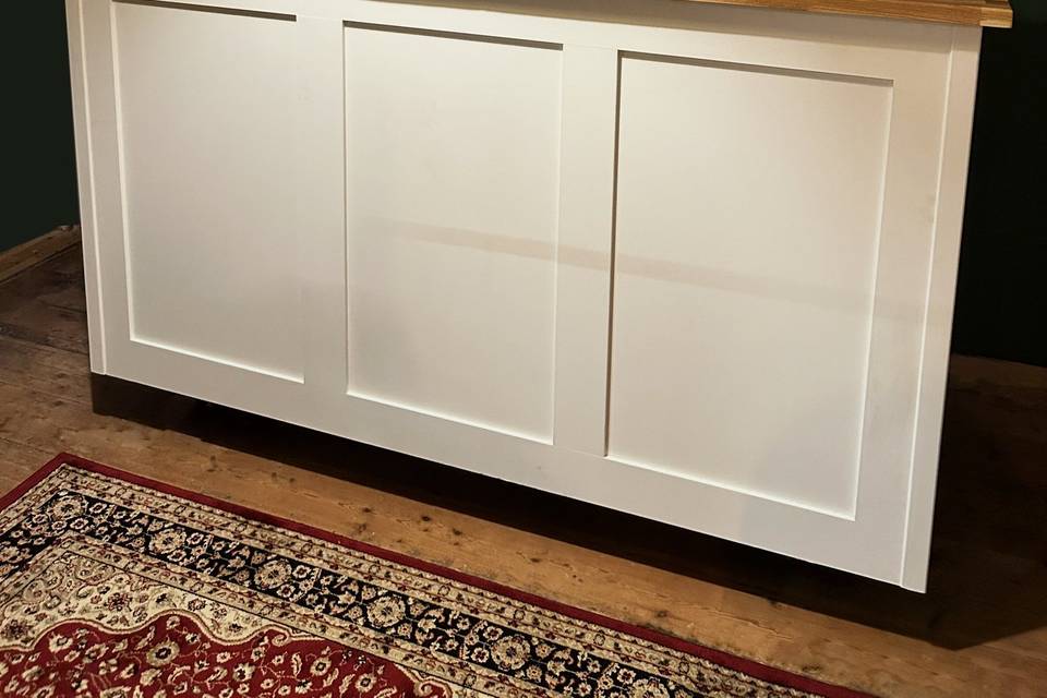 Traditional White Panelled Bar