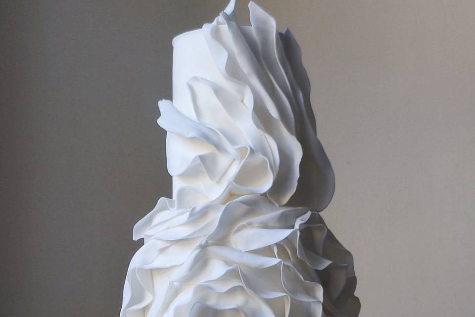 White wedding cake
