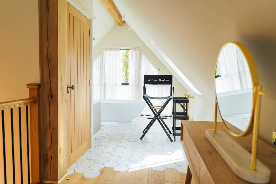 Honeymoon Cottage Bathroom