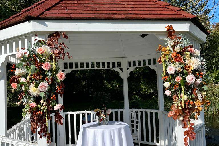 Hanging décor