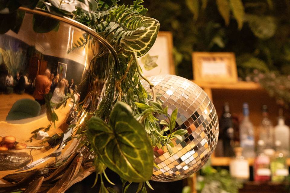 Disco details!
