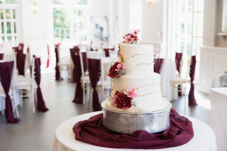 Cake styling