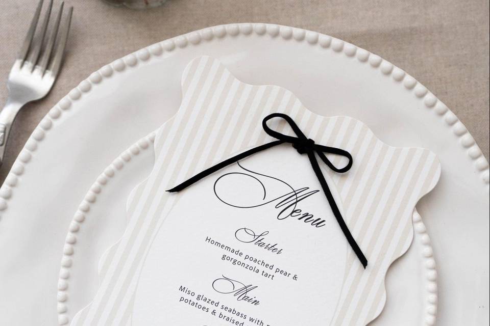 Wavy Menu with velvet ribbon