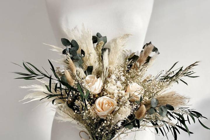 Rustic charm bridal bouquet