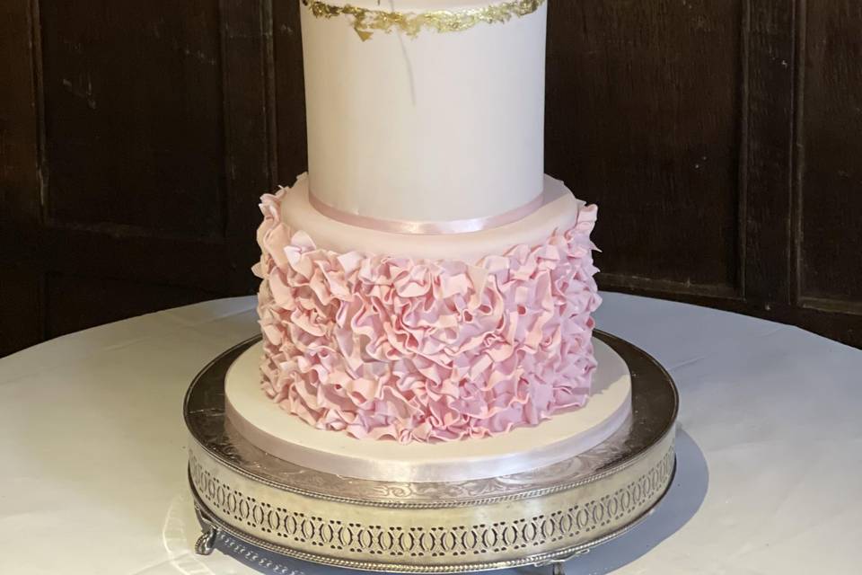 Ruffles cake with gold leaf