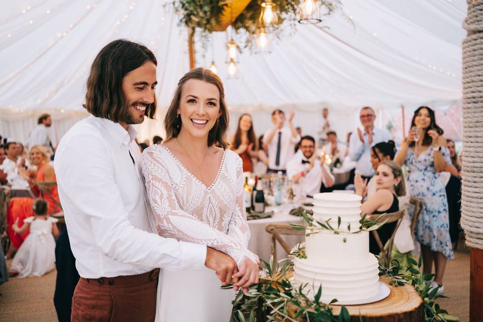 Alex & Nia - Cake Cutting