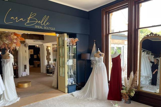 Faye's hot sale bridal boutique