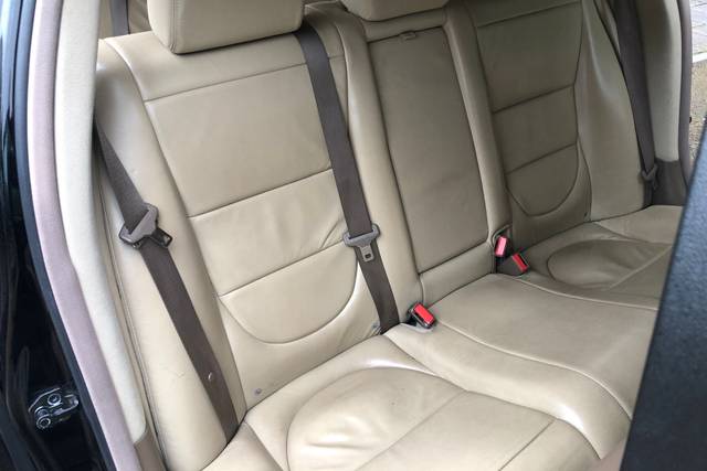 Jaguar XJ Limousine (interior)