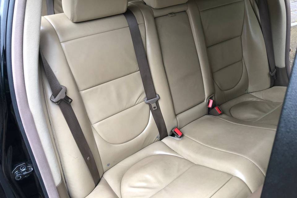 Jaguar XJ Limousine (interior)