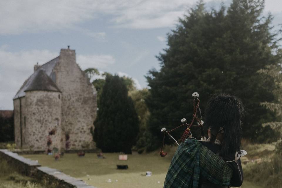 D Semple Consulting - Wedding Planner