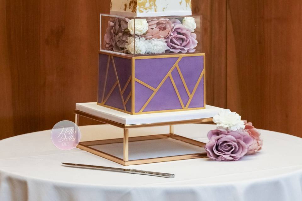 Geometric Cake with floral box