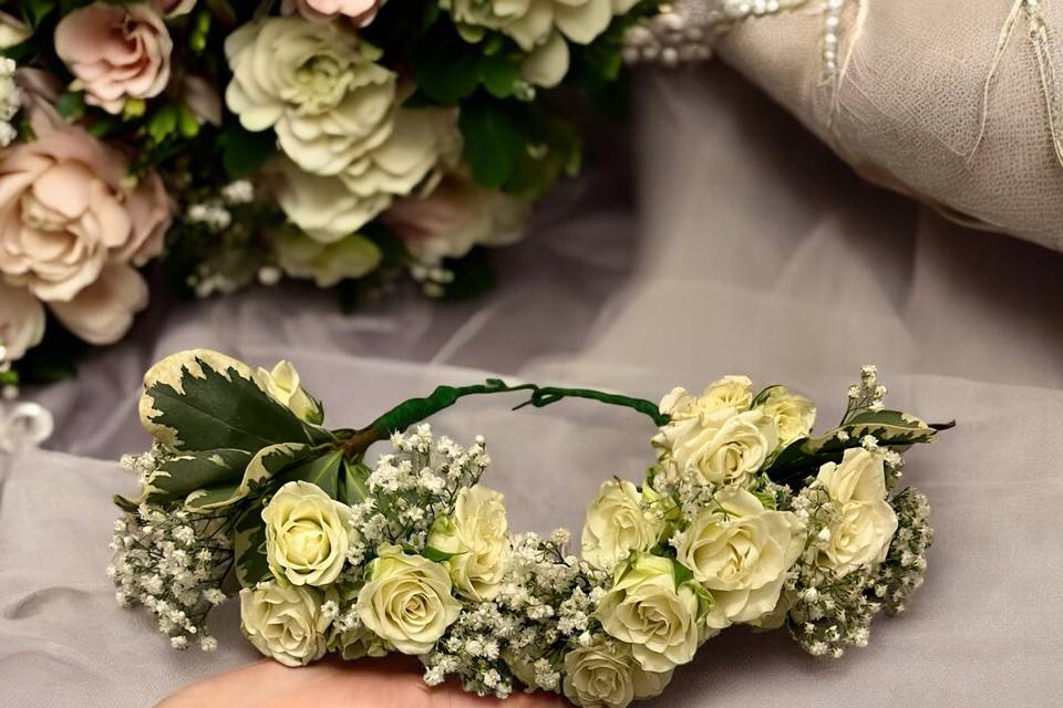 Flower girl headdress