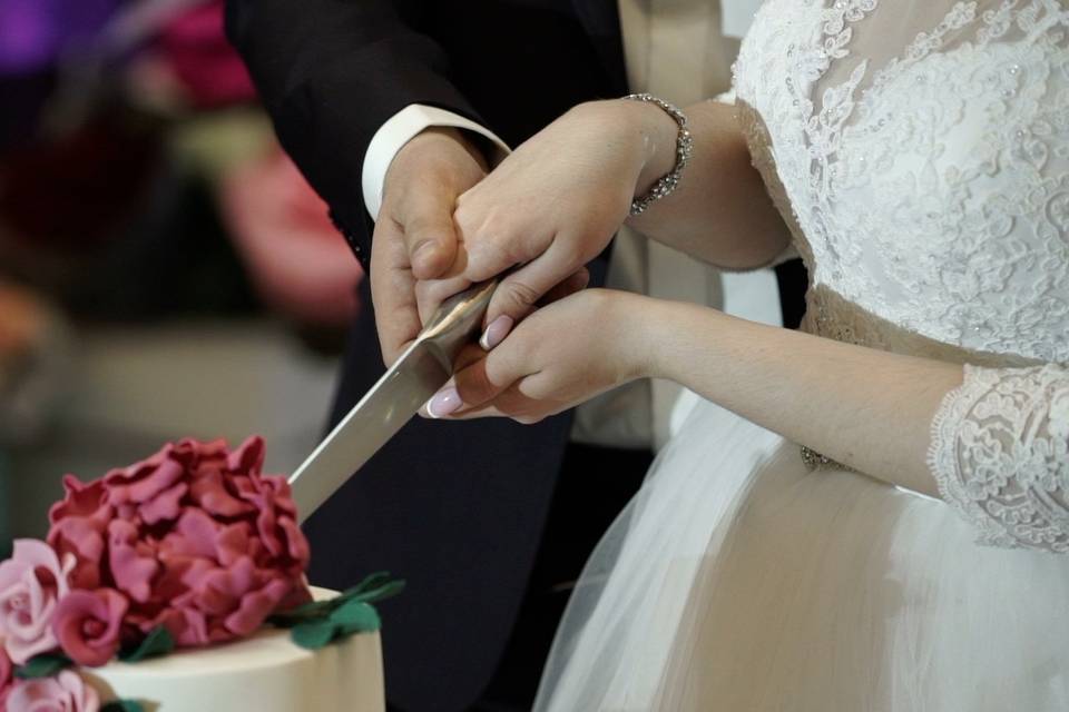Cutting the cake
