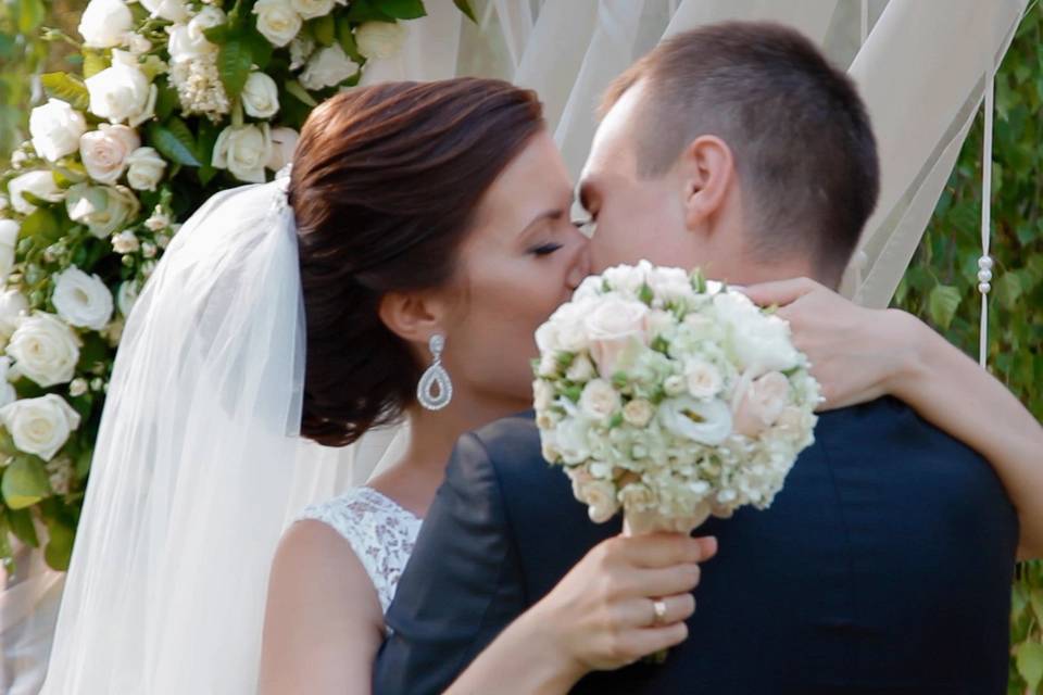 You may kiss the bride