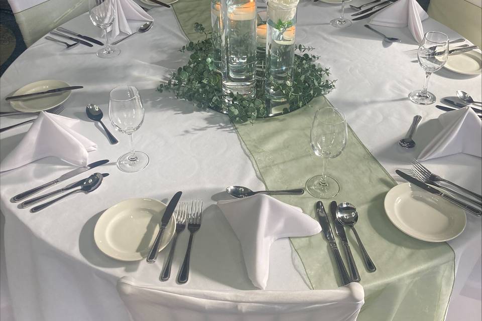 Green candle table