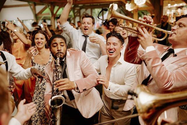 Alive Network Entertainment Agency